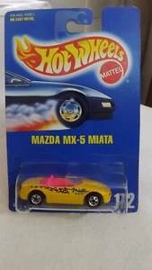 1992 Hotwheels Blue Card Yellow Mazda MX-5 Miata Card # 172 Bw's 1/64 Scale - Picture 1 of 4