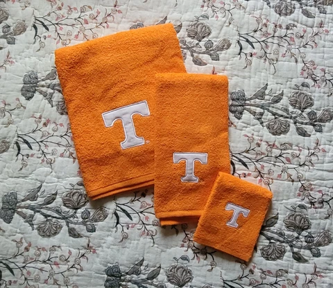 TENNESSEE VOLUNTEERS 'POWER T' BATH TOWEL SET Cover