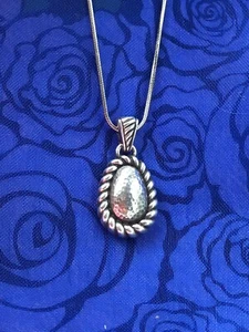 Brighton Taylor Tropfen Halskette + Stoffbeutel - Bild 1 von 9