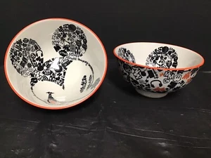 Disney Parks Mickey Mouse kleine Leckerbissen Schalen orange schwarz 4,75 Zoll Menge 2 - Bild 1 von 3
