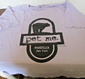 "Camiseta XL UNISEX ""Pet Me"" FENICIA Oso LAVANDA Lavada/No Usada - ¡EXCELENTE! - Imagen 1 de 3
