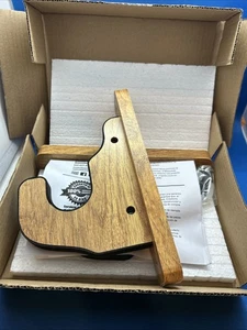 Nuovo singolo montaggio a parete pistola fucile fucile singolo legno ciliegio espositore appendiabiti - Foto 1 di 7