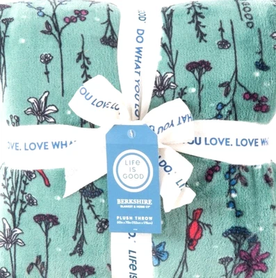 Tiro de felpa floral Life Is Good Cardinal 60X70 verde granito ultra suave de gran tamaño Foto 1 de 3