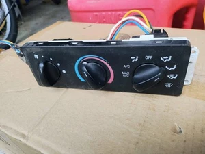 1999-2004 Ford F250SD F350SD Heat A/C Temperature Climate Control HVAC - Picture 1 of 7