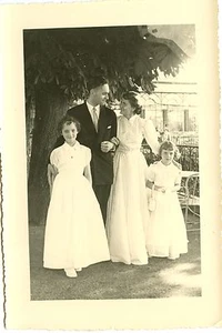 Ancienne Photo années 1950 - Portrait de jeunes mariés - Picture 1 of 1