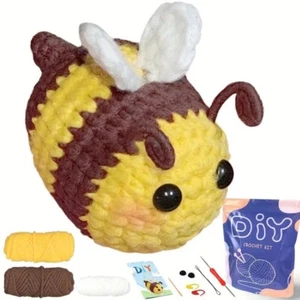 2 Adorable Bees, Complete DIY Craft Set, Beginner Crochet Kit, Step-byStep Video - Picture 1 of 6
