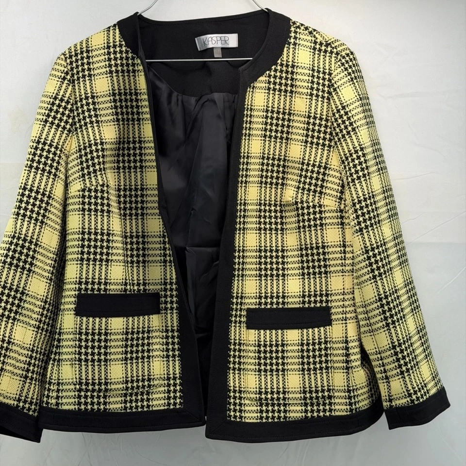 Chaqueta a cuadros Kasper para mujer 6 sin cerrar amarilla y negra con bolsillos delanteros Foto 1 de 4