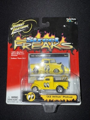 Johnny Lightning Street Freaks '33 Willys Pickup No. 8 Mooneyes J9 - Image 1 of 4