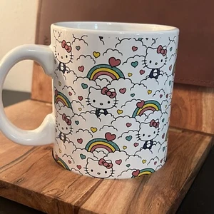 Hello Kitty Cafe Mug - Exclusive Rainbow & Hearts 20oz NEW Sanrio - Picture 1 of 5
