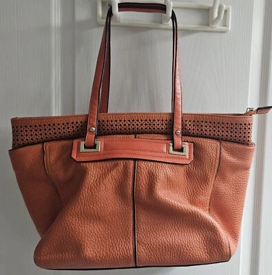 SONDRA ROBERTS CUERO NARANJA (?) BOLSO TOTE GRANDE - BUEN ESTADO CON ALGUNOS DEFECTOS Foto 1 de 4