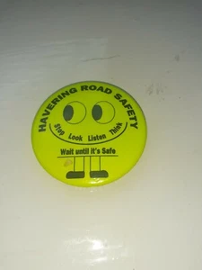Havering Road Safety Unit Vintage badge yellow - Picture 1 of 2