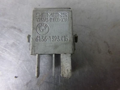 BMW K1200 LT 99 relé J Foto 1 de 4