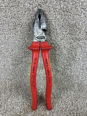 Knipex Insulated Lineman Pliers 0208-9 Good Condition  - Image 1 of 4
