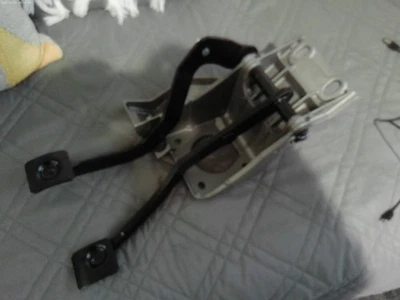 Ford Ranger brake/clutch pedal bracket mount 95-2006 - Image 1 of 3