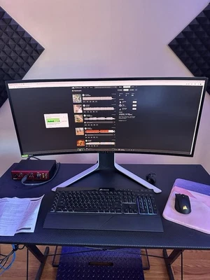Alienware AW3420DW 34" Curved Gaming Monitor, G-SYNC  - Image 1 of 3