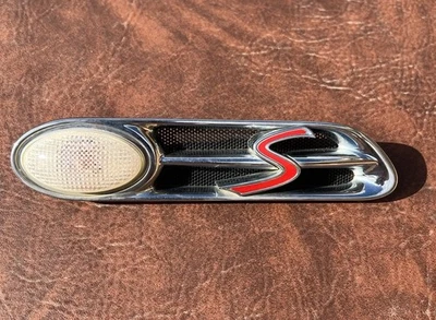 Luz marcadora lateral derecha Mini Cooper S R52 R53 2002-08 usada OEM Foto 1 de 3