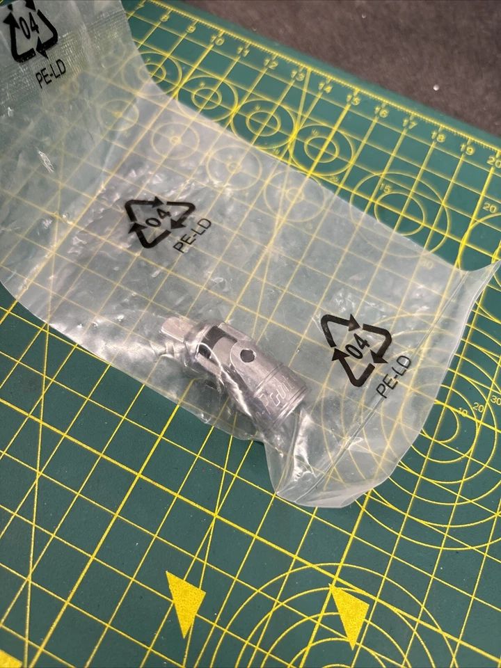 *New Blue Point (By Snap On) BLPUJ14, 1/4" Drive Swivel / Universal Joint Swivel - Image 1 of 1