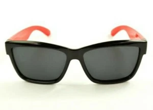 KINDER JUNGEN MÄDCHEN POLARISIERTE SONNENBRILLE ROT/SCHWARZ MIT ETUI, REINIGUNGSTUCH, WERKZEUG - Bild 1 von 3