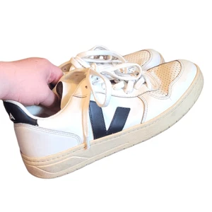Veja Damen-Sneaker schwarz-weiß V-10 Größe US 9 - Bild 1 von 6