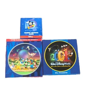 Disney Topolino Vetro Decorazioni Natalizie Set di 3 Vintage 1997, 2000, 2001 - Foto 1 di 6
