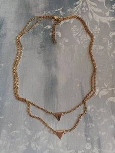 Vintage necklace 2 layer swag gold tone chain tiny triangle focal - Picture 1 of 4