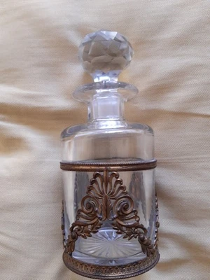 ancien flacon de parfum de collection en Cristal  Base en bronze Doré ? - Photo 1/4