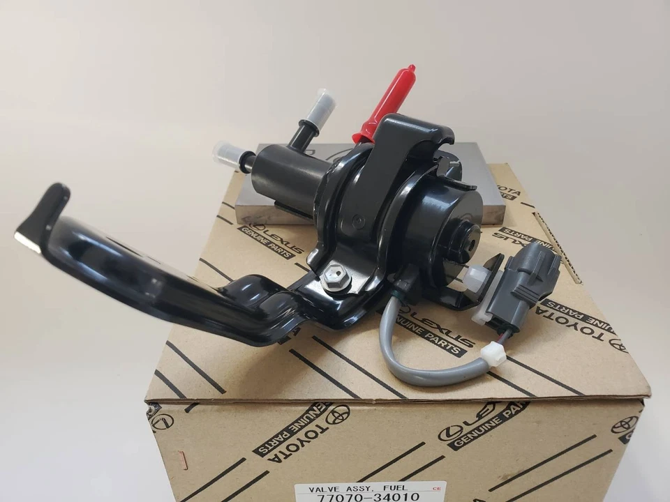 Toyota Genuine SEQUOIA TUNDRA 10-17 FUEL TANK RESERVOIR VALVE 77070-34010 - Imagem 1 de 4