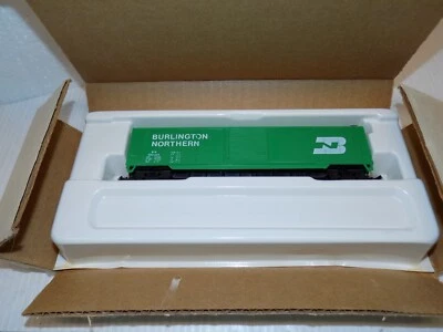HO Scale Unbranded Burlington Northern Box Car New Old Stock in Box - Image 1 of 4