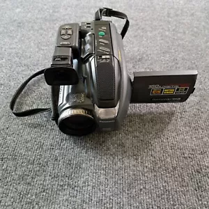 Panasonic Palmcorder VHS C Hi Definition Zoom Panasonic PV L571D Camcorder - Picture 1 of 15