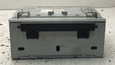 AUTORADIO PER FORD B - Max Berlina 10R-035512 (12>) - Immagine 1 di 4