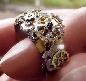 Anillo de dos tonos engranajes mecánicos góticos punk grunge industrial Steampunk - talla 7 - Imagen 1 de 2