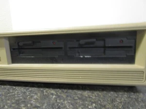 Vintage Texas Instruments Professional Computer Basic 2223050-0004 - Powers Up - Picture 1 of 12