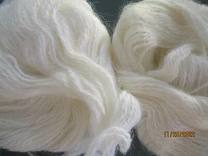 Unlabeled Mohair-like WHITE 2 oz (2 Sks) Natural Fibers Super Fine Wt #1 Fluffy - Picture 1 of 4
