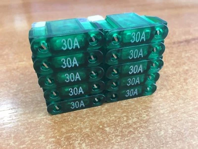 Maxi Blade Fuse 30 AMP Green x 10 Pack - Image 1 of 4