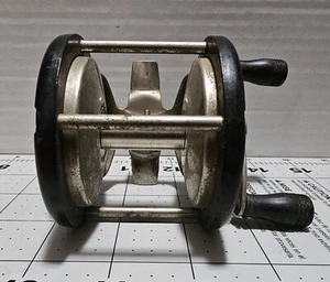 Vintage Ocean City Sealake 930 Free Spool Fishing Reel Copy? - Picture 1 of 5