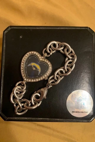 NFL San Diego/LA Chargers Heart Wrist Watch Ladies Series Bracelet Game Time Cover