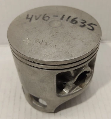 NOS Yamaha  Piston 4V6-11635-00 1st Over  1981-82 IT 465 - Image 1 of 4