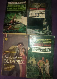 Edward Aarons Paperback Books Lot Of 4 - Assign Budapest, Cong, Amazon, Sulu - Bild 1 von 2