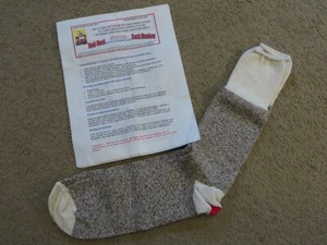 EXCELENTE par de calcetines de tacón rojo mono con instrucciones de sockmonkeylady - Imagen 1 de 1