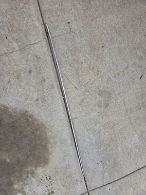 GM 3791511 1962-1965 capó embellecedor central Chevrolet Nova II SS  Foto 1 de 4