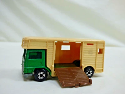 Lesney Matchbox Bedford Superfast 40 Horse Box Green Toy Truck Car Vintage 1977 - Image 1 of 4