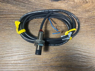 New Allen Bradley 872C-DH4NP12-E2 Ser C Proximity Switch 3-Wire 4MM Short Barrel - Image 1 of 4