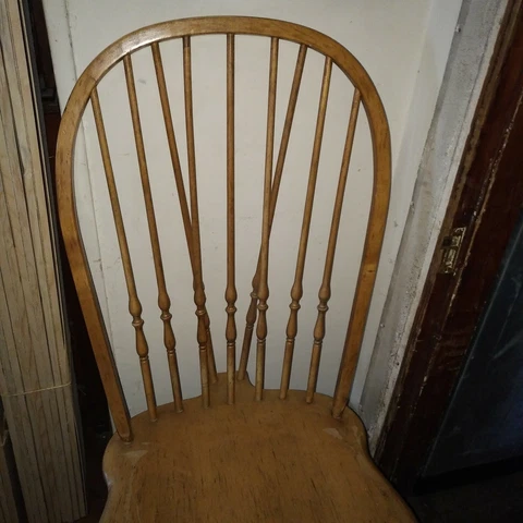 3 maple Windsor chairs Cover