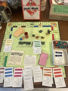 Monopoly Vintage Wartime 1940s Board Game With Cardboard Tokens | 100% Complete - Picture 1 of 14