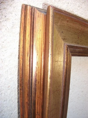 large cadre ancien en bois doré sculpté 55 X 65 cm Feuill. 40,7 X 50,7 cm - Photo 1/4