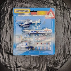 Matchbox Convoy EM-60 Mack+Heli Transporter UK Police Diecast Sealed Truck ๐ - Picture 1 of 6