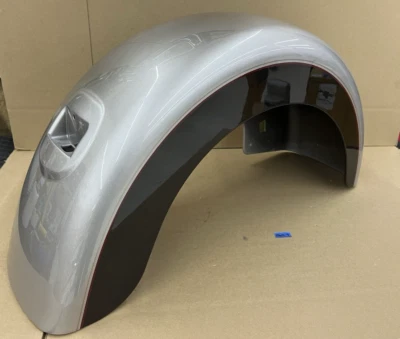 Para-lama traseiro direito Harley-Davidson Tri Glide Trike 2018 fabricante de equipamento original prata Fortune - Imagem 1 de 4