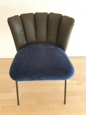 KFF Design Stuhl Gaia Leder Stoff schwarz blau Klassiker aus 2021 - Bild 1 von 4