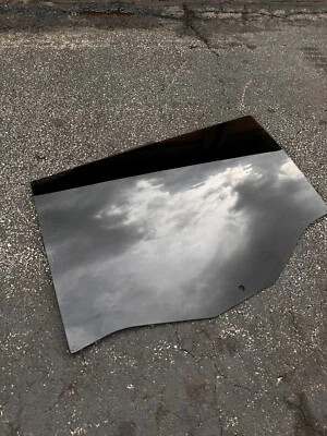 VOLKSWAGEN TIGUAN PUERTA TRASERA IZQUIERDA LADO CONDUCTOR VENTANA CRISTAL OEM 2018 - 2020 💎 Foto 1 de 4