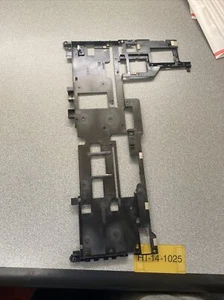 OEM Dell Latitude 5590 15.6" - Marco de montaje medio - 029JC7 - Imagen 1 de 5